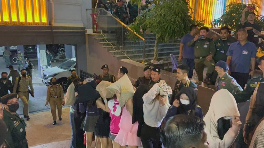警方突袭金边涉黄夜店  194名男女被扣！