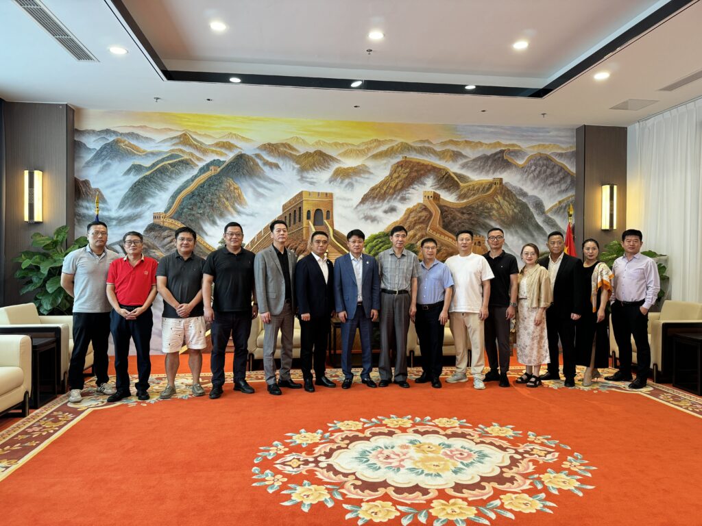 上海视觉艺术学院代表团访问柬埔寨中国江苏总商会