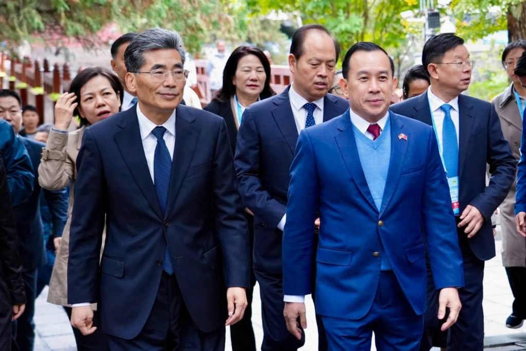 柬埔寨代表团出席第13届郑州国际少林武术节开幕式