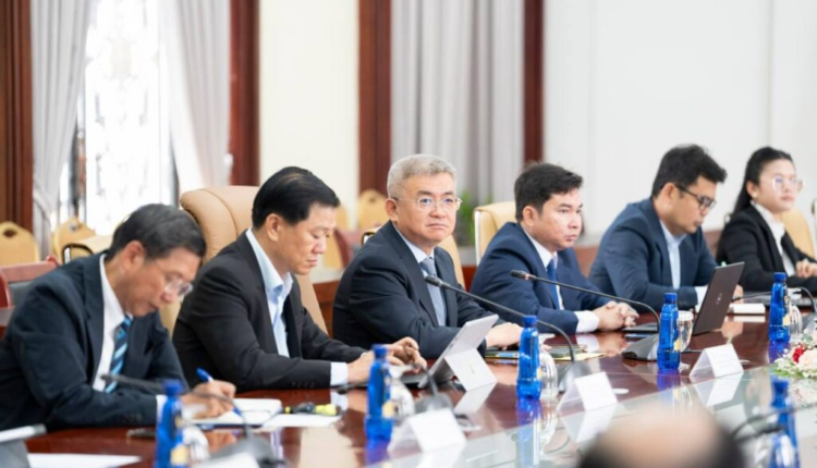 小林1越方有意扩大在柬投资助力橡胶产业升级（1）
