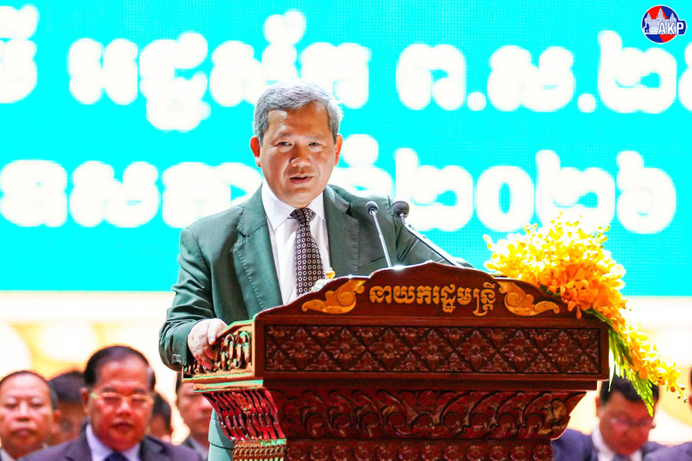 សម្តេចធិបតី ហ៊ុន ម៉ាណែត បញ្ជាឱ្យសាងសង់ស្តូបរម្លឹកគុណវីរយុទ្ធជន និងរៀបចំមេដាយពិសេស ជូនកងកម្លាំងការពារទឹកដី