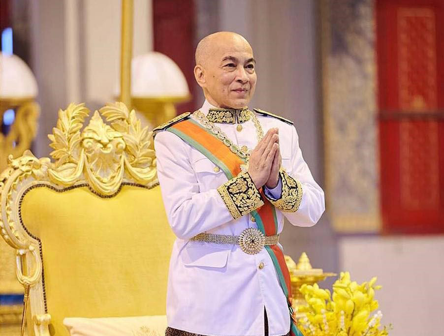 西哈莫尼国王就柬俄建交70周年向普京致贺电