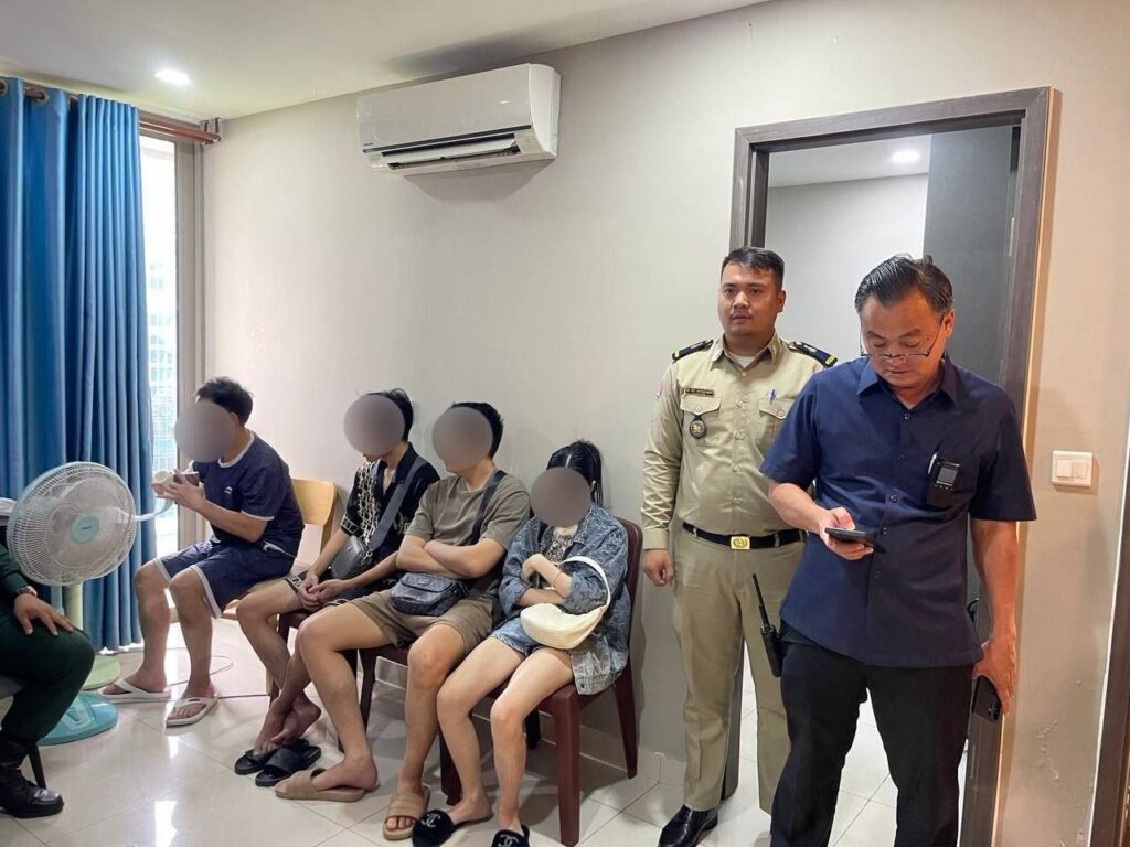 金边展开大规模联合执法：单日排查逾千名外籍人员