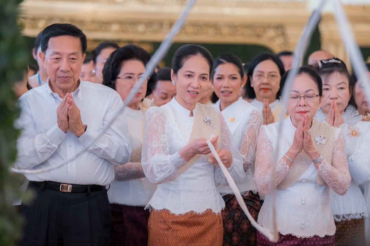 លោកជំទាវបណ្ឌិត ពេជ ចន្ទមុន្នី ហ៊ុនម៉ាណែត អញ្ជើញជាអធិបតីក្នុងពិធីបញ្ចុះបឋមសិលាកសាង «រតនមន្ទីរពុទ្ធមណ្ឌលវិបស្សនាឧដុង្គ» នៅខេត្តកណ្តាល
