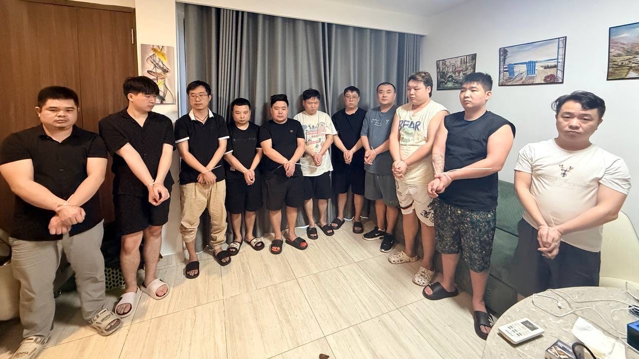 金边11名中国男子涉网络诈骗被捕！