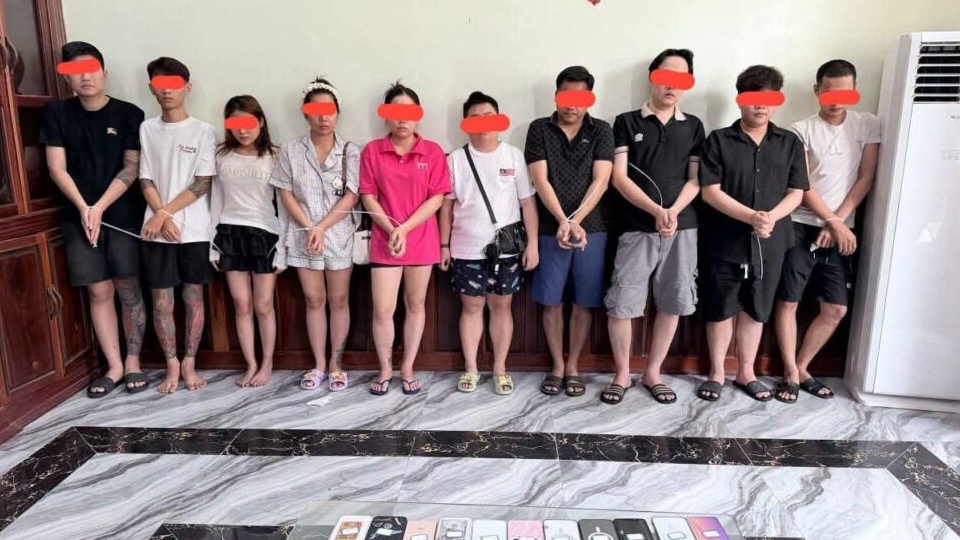 巴域警方突击检查涉诈别墅逮捕10名越南人