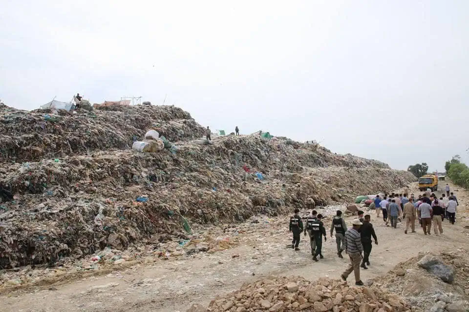 金边旧垃圾填埋场年底停用