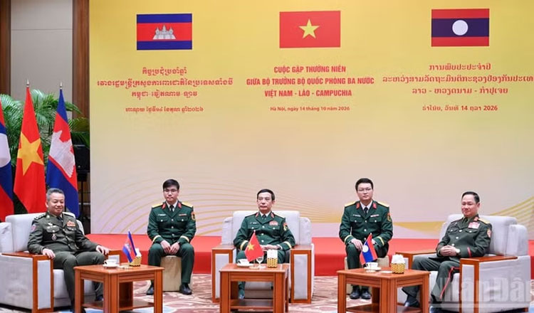 柬越老三国国防部长强调深化防务合作与区域协作